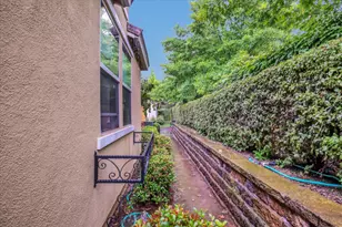 1057 Marseille Ln, Roseville, CA 95747 - Photo 25