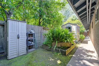 7671 Greenhaven Drive, Sacramento, CA 95831 - Photo 41