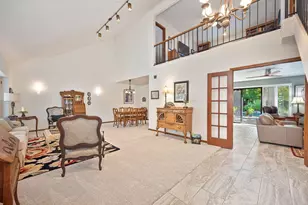 7671 Greenhaven Dr, Sacramento, CA 95831 - Photo 7