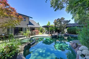 7671 Greenhaven Dr, Sacramento, CA 95831 - Photo 17