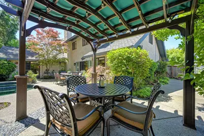 7671 Greenhaven Drive, Sacramento, CA 95831 - Photo 31