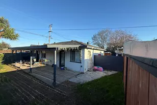 224 E St, Waterford, CA 95386 - Photo 21