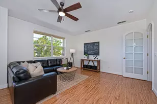 820 Travis St, Folsom, CA 95630 - Photo 41