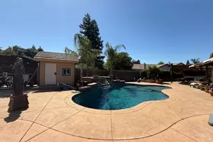 9370 Carrolton Pl, Elk Grove, CA 95624 - Photo 3
