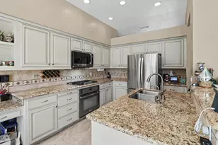 9370 Carrolton Pl, Elk Grove, CA 95624 - Photo 13