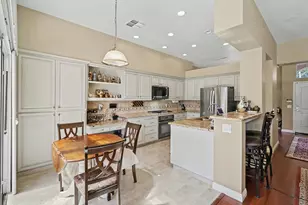 9370 Carrolton Pl, Elk Grove, CA 95624 - Photo 11
