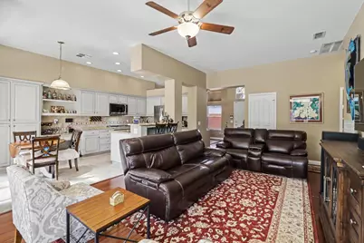 9370 Carrolton Place, Elk Grove, CA 95624 - Photo 9