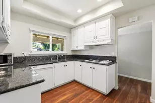 8511 Erinbrook Way, Sacramento, CA 95626 - Photo 7