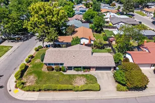 8511 Erinbrook Way, Sacramento, CA 95626 - Photo 3