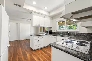 8511 Erinbrook Way, Sacramento, CA 95626 - Photo 9