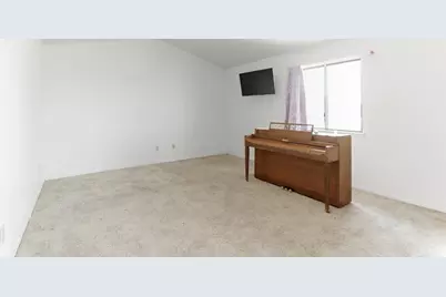 8471 Fontenay Way, Stockton, CA 95210 - Photo 39