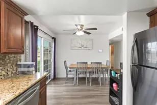 8471 Fontenay Way, Stockton, CA 95210 - Photo 9