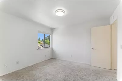 8471 Fontenay Way, Stockton, CA 95210 - Photo 37