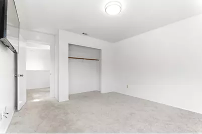 8471 Fontenay Way, Stockton, CA 95210 - Photo 31