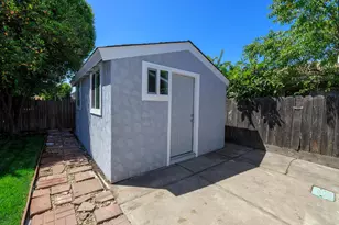 1708 Sandalwood Dr, Stockton, CA 95210 - Photo 55