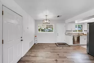 7128 Parish Way, Citrus Heights, CA 95621 - Photo 9