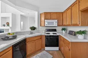 9087 Trumbauer Way, Elk Grove, CA 95758 - Photo 19