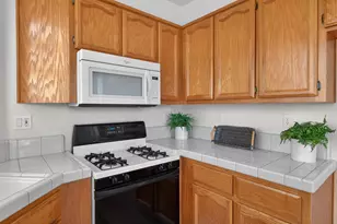 9087 Trumbauer Way, Elk Grove, CA 95758 - Photo 23