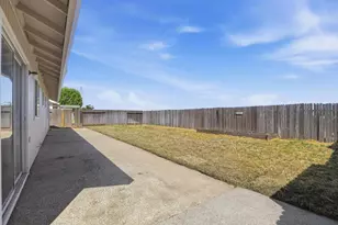 1707 Chateau Dr, Olivehurst, CA 95961 - Photo 37