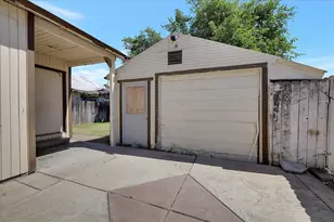 1215 J St, Marysville, CA 95901 - Photo 5