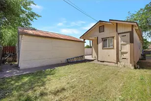 1215 J St, Marysville, CA 95901 - Photo 7