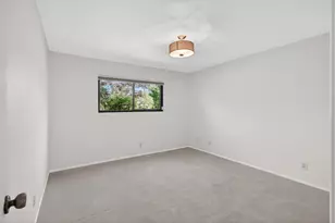 9746 Mira Del Rio Dr, Sacramento, CA 95827 - Photo 19