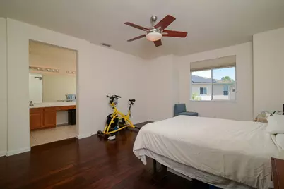 1933 Bastona, Elk Grove, CA 95758 - Photo 21