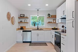 1425 Pleasant St, Redding, CA 96001 - Photo 13