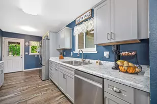 2560 Carson Way, Sacramento, CA 95821 - Photo 13