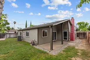 8061 Peppertree Way, Citrus Heights, CA 95621 - Photo 23