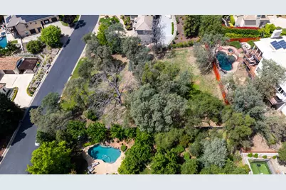 2083 Lockridge Place, El Dorado Hills, CA 95762 - Photo 25
