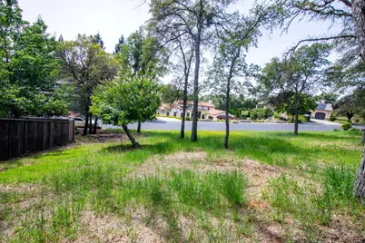 2083 Lockridge Place, El Dorado Hills, CA 95762 - Photo 5