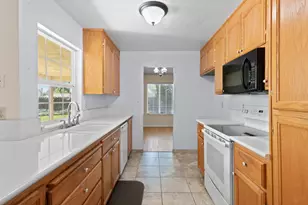 986 Pebble Way, Manteca, CA 95336 - Photo 7