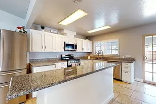 204 N Santa Ana Ave, Modesto, CA 95354 - Photo 43