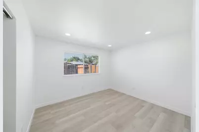 8529 Birch Hollow Way, Sacramento, CA 95828 - Photo 27