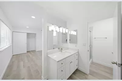 8529 Birch Hollow Way, Sacramento, CA 95828 - Photo 35