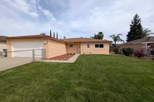 213 Renee Way, Madera, CA 93638 - Photo 1