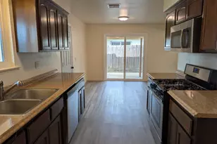 213 Renee Way, Madera, CA 93638 - Photo 13