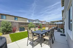 2233 Shady Tree Cir, Roseville, CA 95747 - Photo 33