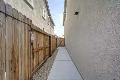 2233 Shady Tree Circle, Roseville, CA 95747 - Photo 39