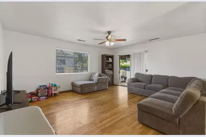 1843 W 8th Street, Merced, CA 95341 - Photo 5