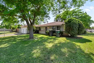 7358 Diana Way, Sacramento, CA 95828 - Photo 5