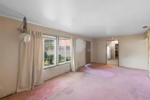 7358 Diana Way, Sacramento, CA 95828 - Photo 9