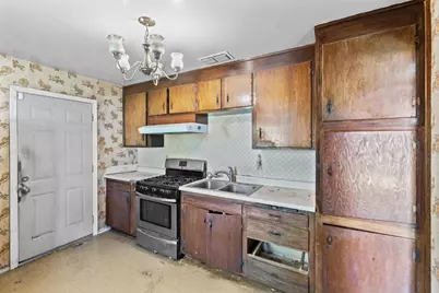 7358 Diana Way, Sacramento, CA 95828 - Photo 13