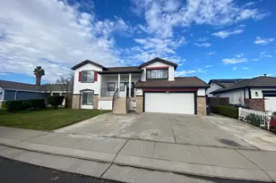 827 St Andrew St, Lathrop, CA 95330 - Photo 3