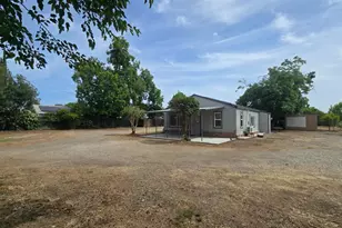 1632 11th Ave, Olivehurst, CA 95961 - Photo 1