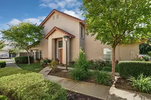 825 Polar Bear Cir, Galt, CA 95632 - Photo 7