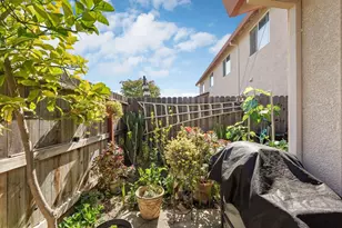 825 Polar Bear Cir, Galt, CA 95632 - Photo 37