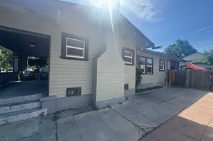1044 W Harding Way, Stockton, CA 95203 - Photo 5