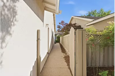 1281 Longhorn Ln, Lincoln, CA 95648 - Photo 5